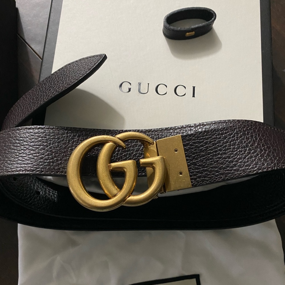 REVERSIBLE LEATHER BELT WITH DOUBLE G BUCKLE in excellent condition!!!